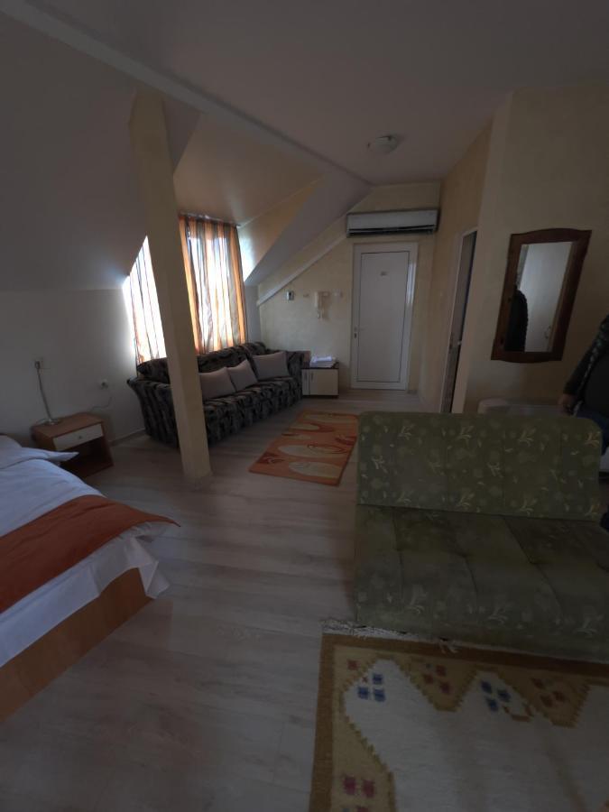 Hotel Orient ブラゴエヴグラト エクステリア 写真